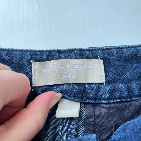 Banana Republic Stretchy Jean Shorts - Picture 2 of 3